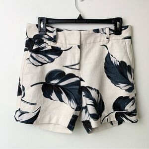 ANN TAYOR Beige Textured Palm Leaf Shorts Size 2